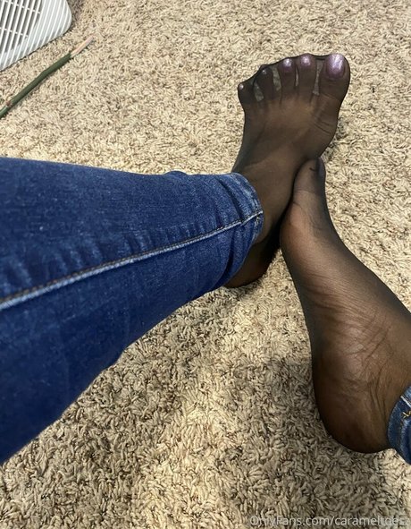 Carameltoesz pornstar nudes images