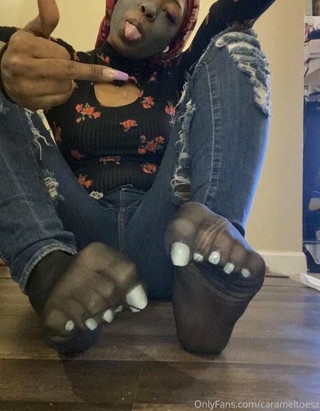 Carameltoesz pornstar art image