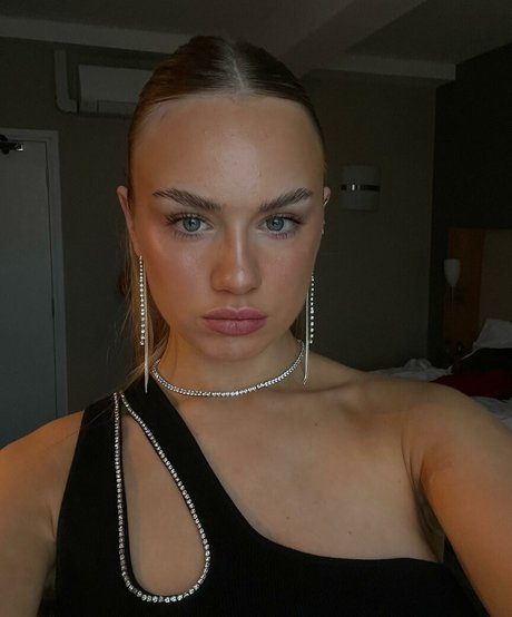 red hair onlyfans sex pic