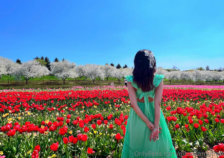 blonde secretary onlyfans perfect picture