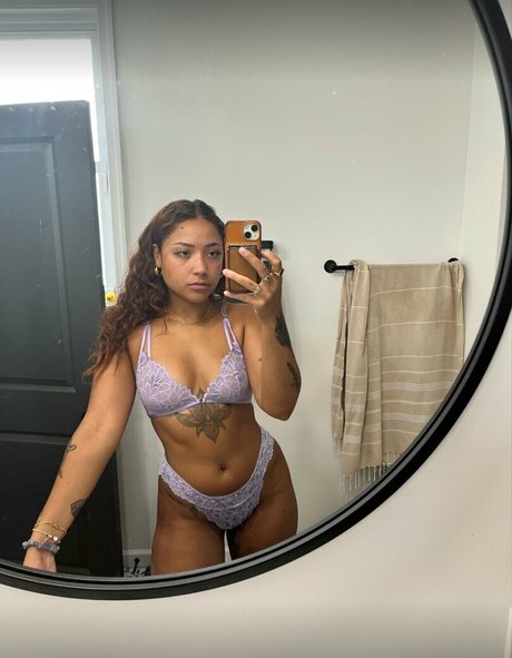 slimboygrfree star nude galleries