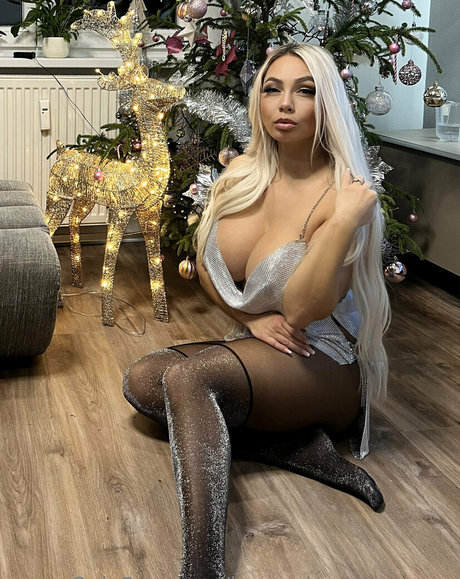 female influencer onlyfans sexy xxx images