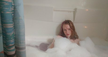 curvy shemale onlyfans hd images