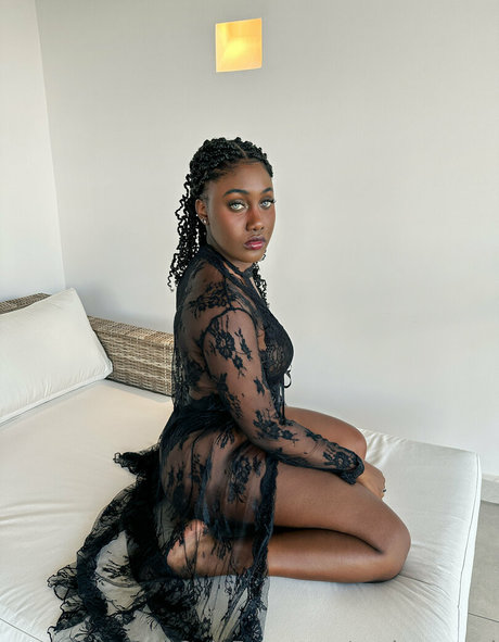 Paris Senpai pornstar hot picture