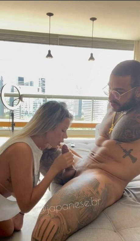 Jully Queiroz pretty actress pic