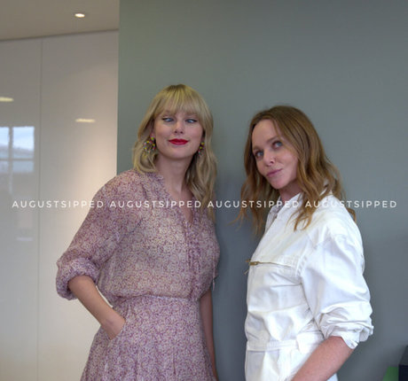 Taylor Swift art actress galleries