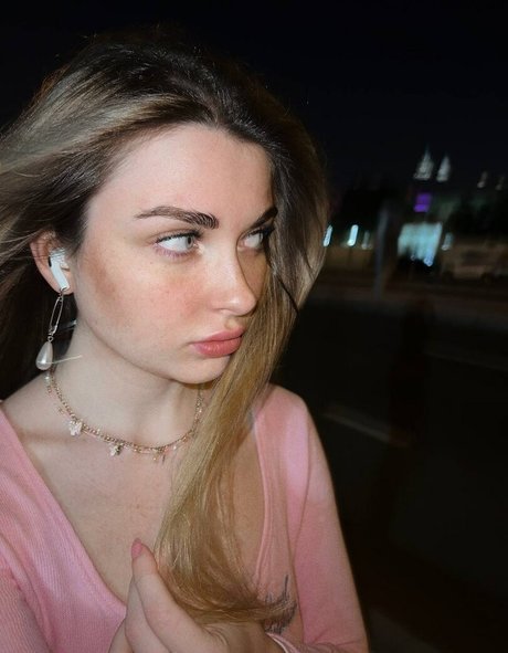 naked milf onlyfans art naked picture