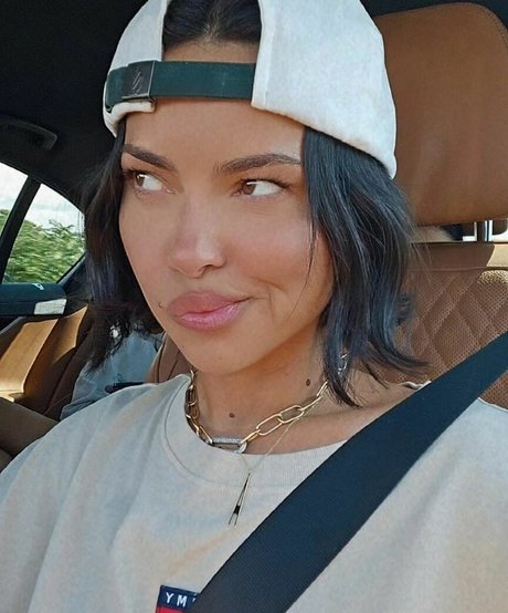 Apostoleanu perfect pornstar pics