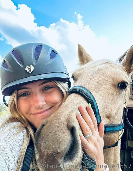 haileymarie4657 nude star picture