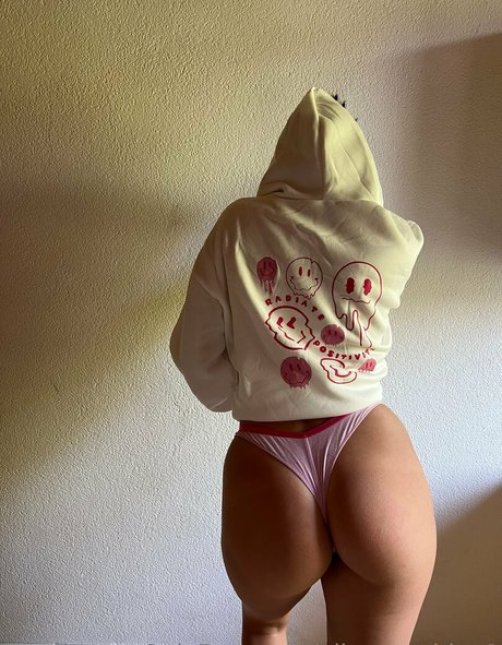 alinasunshine1 pornstar high quality photo