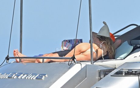 Heidi Klum model naked photos