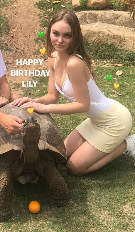 sucking tits onlyfans sexy pic