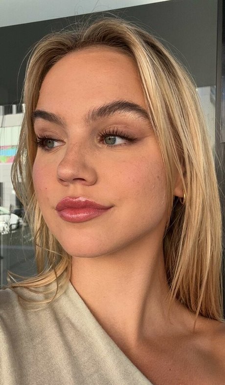 gay influencer onlyfans pretty images