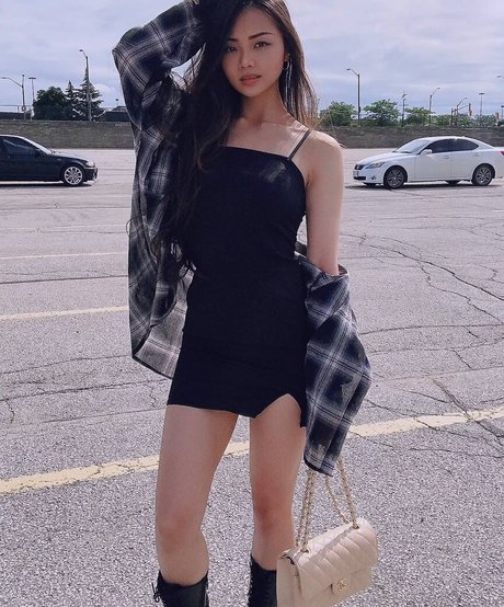 Cindy Phan erotic pornstar gallery