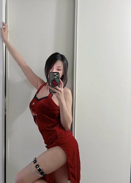 Cindy Phan model free img