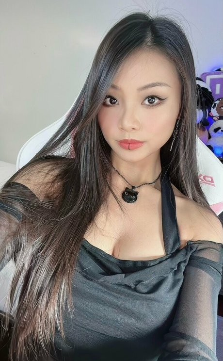 Cindy Phan star pornographic picture