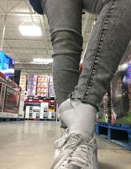 twink onlyfans exclusive pics