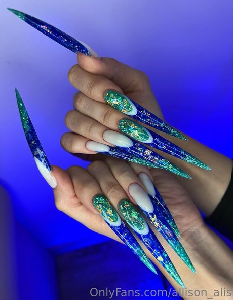 allison alis nudes star galleries