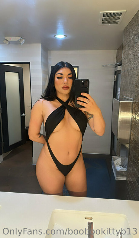 Boobookittyb13 xxx pornstar img