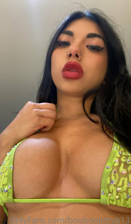 Boobookittyb13 pretty star pic