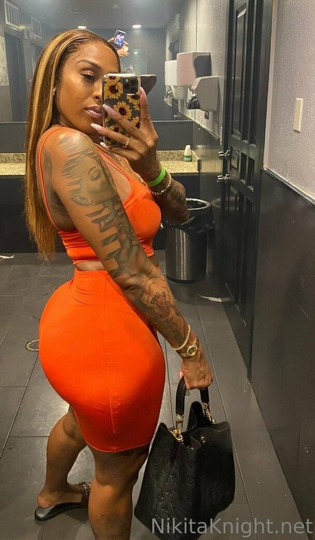 iamnikitaknight model galleries