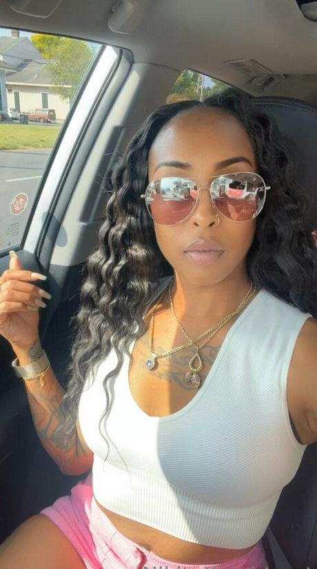 thick girls onlyfans porno images