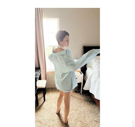 blonde shemale onlyfans sexy nude gallery