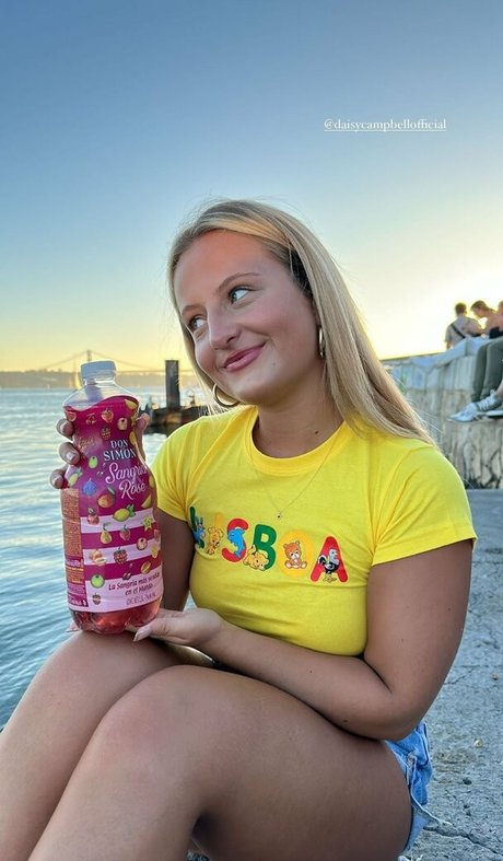 feet teen onlyfans porn image