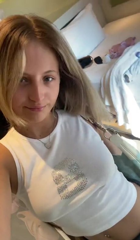 Daisy Campbell star high quality img