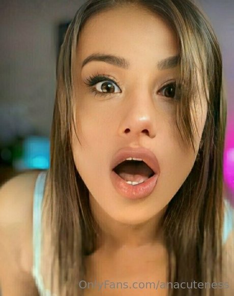 Anacuteness xxx model image