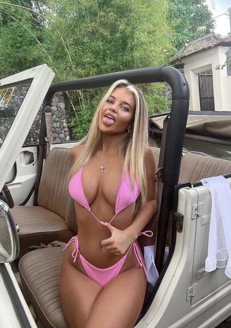 Mia Woodhall top pornstar pic