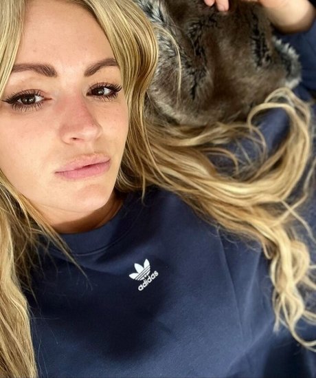 Laura Woods star nudes archive