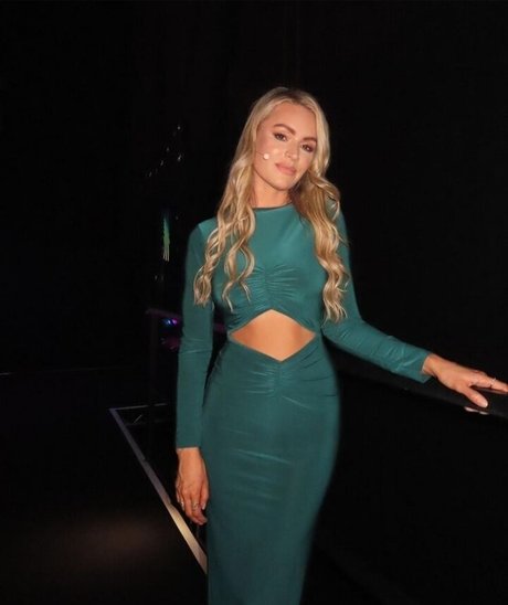 Laura Woods best pornstar pictures