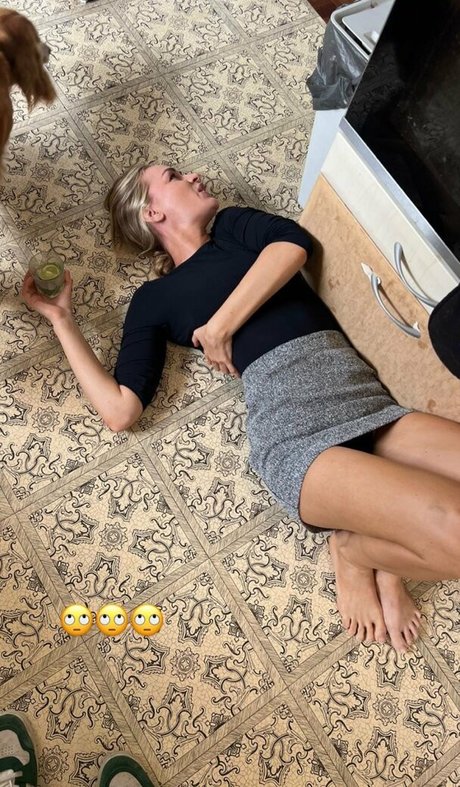 Laura Woods star naked galleries