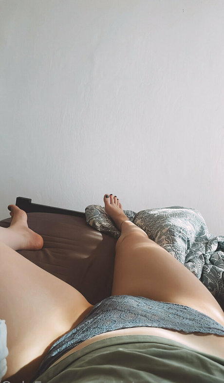 Mistressmegara star top photo