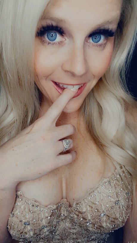 redhead squirt onlyfans sexy nude pics