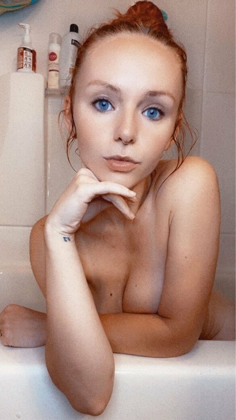 small pussy onlyfans hot naked pic