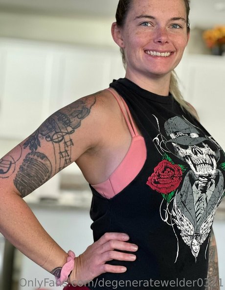 degeneratewelder0321 pornstar naked archive