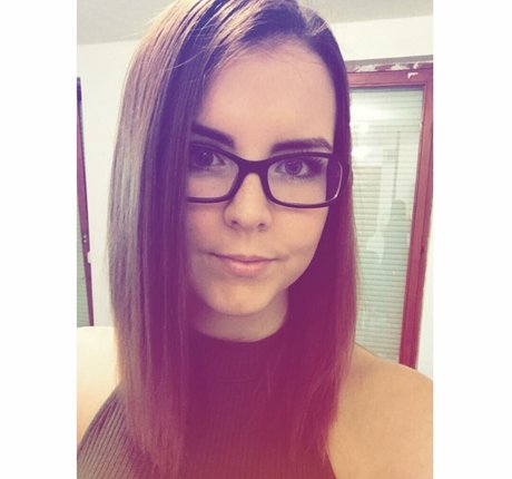 Tolna Megye best model pictures