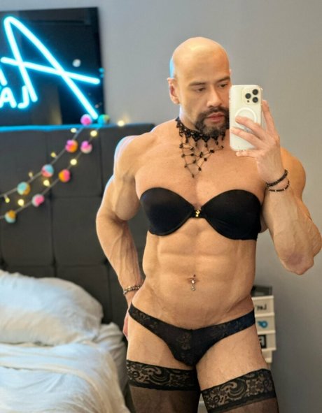 aleolatinoxxx model xxx gallery