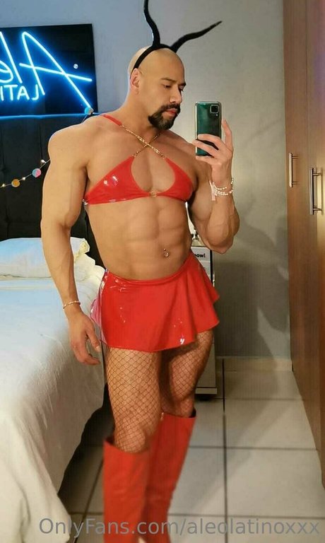 aleolatinoxxx model erotic pics