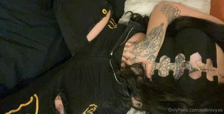 edenivyxo pretty model photos