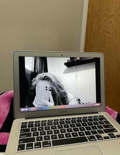 amateur trans onlyfans nude images