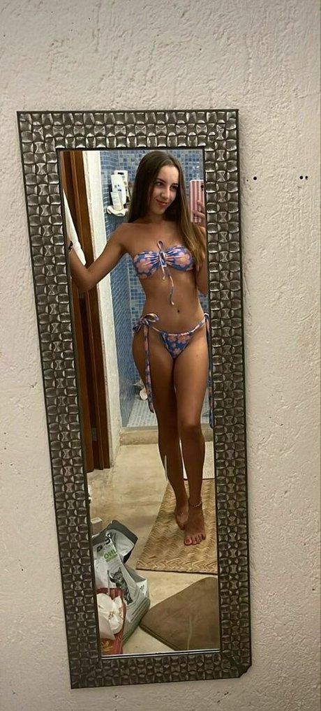 Beth Oliver nice model images