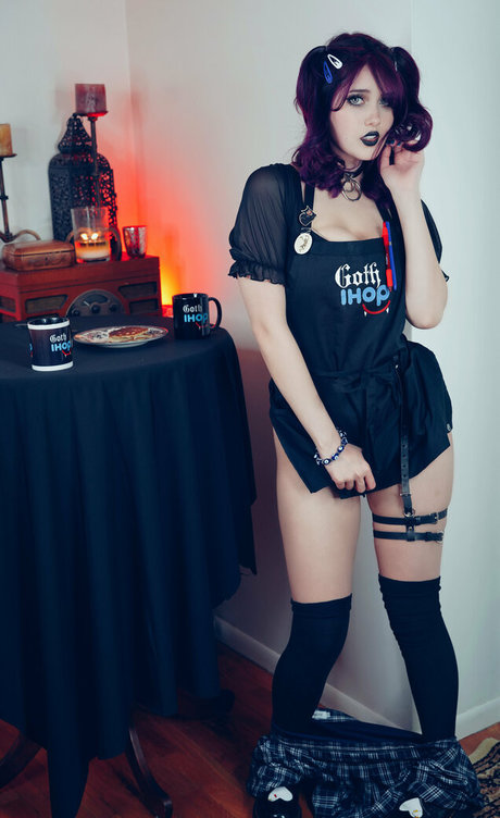 candylioncos model sex pic