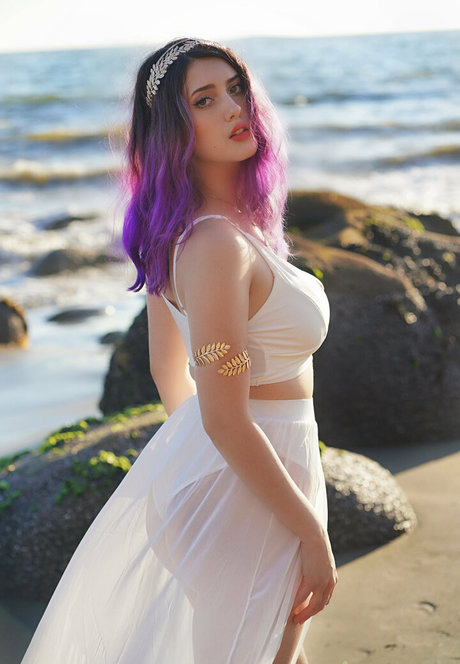 candylioncos hot star img