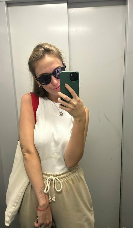 teach ella model erotic gallery