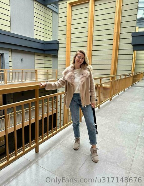 teach ella erotic star pics