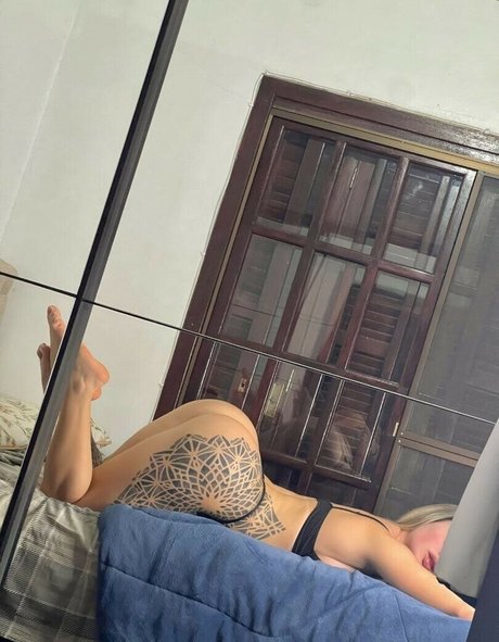 Julia Govea nude pornstar image