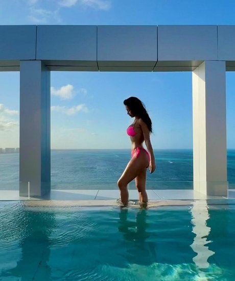 japanese teen onlyfans sexy picture